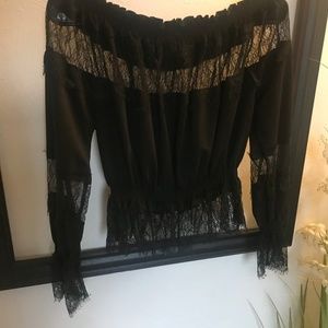 Moda international black lace top Small
